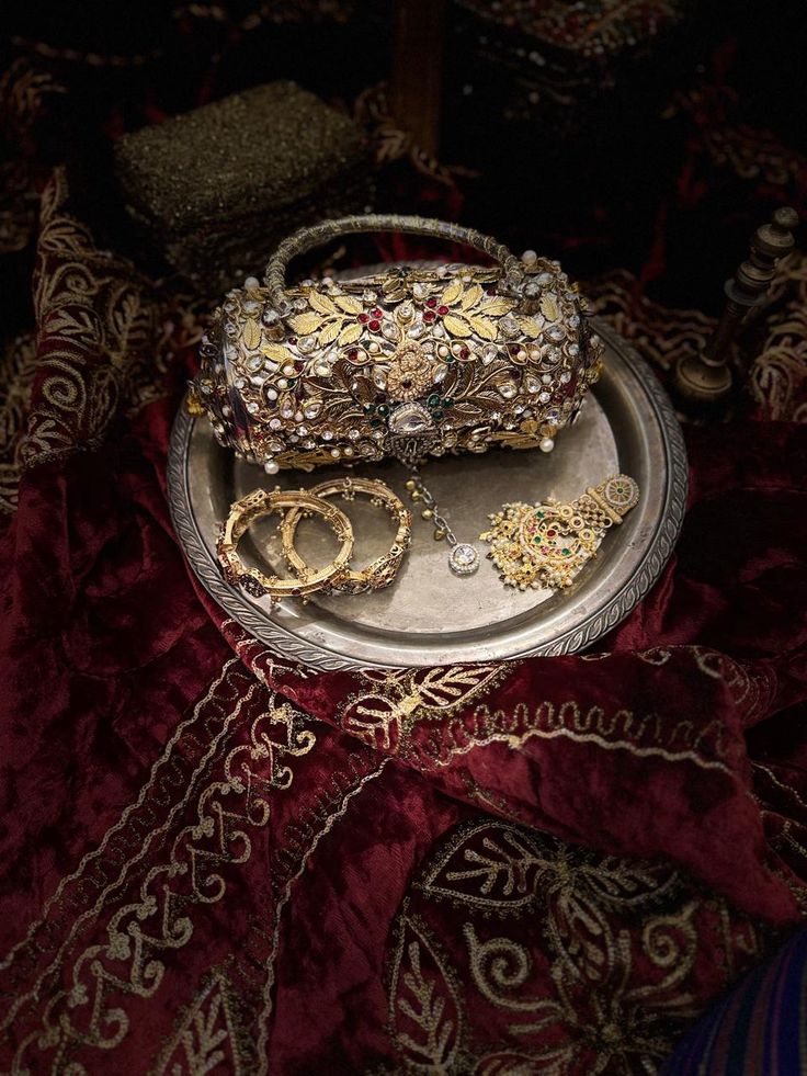 Kundan bridal clutch